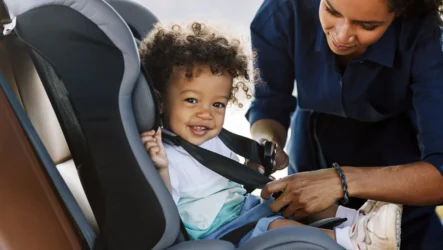 At What Age Can Kids Sit in the Front Seat of a Car in Missouri